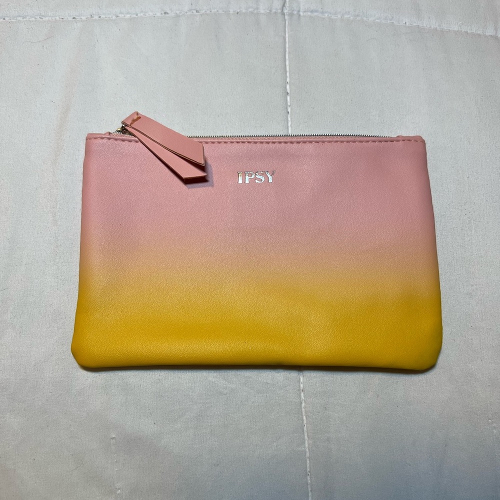 *NEW* Ipsy Cosmetic Bag